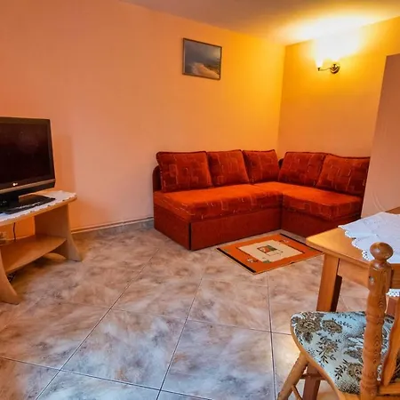 Semesterbostad U Janiny *